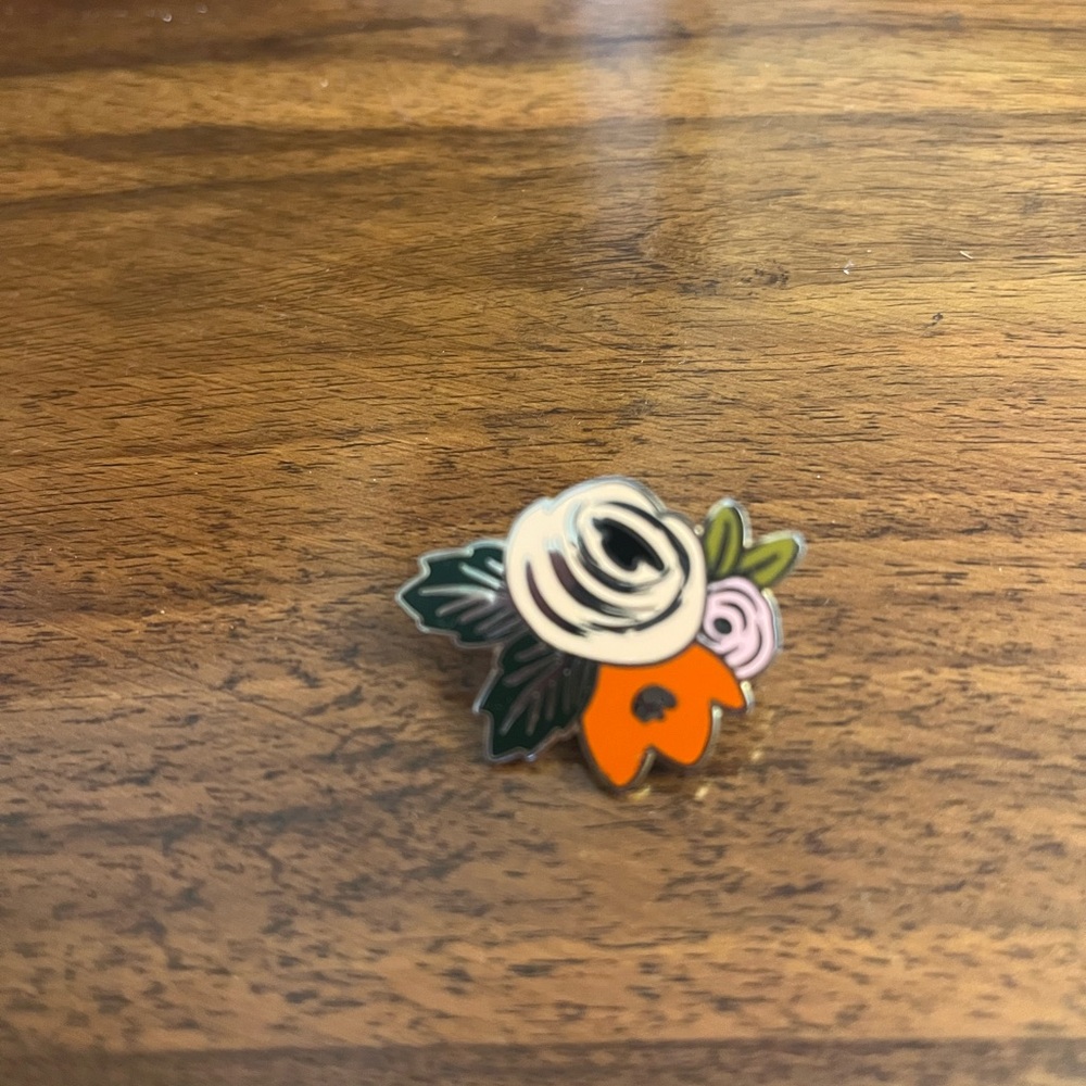 Rifle Paper Enamel Pin - Orange, Cream, Pink (Rosa)